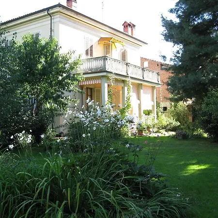 Nido Di Rondine Anfiteatro Morenico Bed & Breakfast Caluso