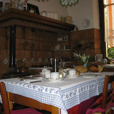 Bed & Breakfast Nido Di Rondine Anfiteatro Morenico *