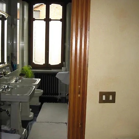 Nido Di Rondine Anfiteatro Morenico Bed & Breakfast